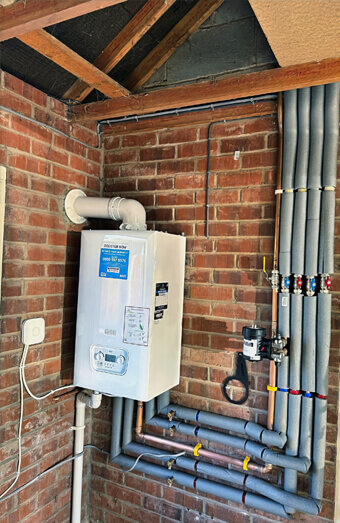 https://plumberjandakot.com.au/uploads/2025/06/commercial-plumbing-497911.jpg