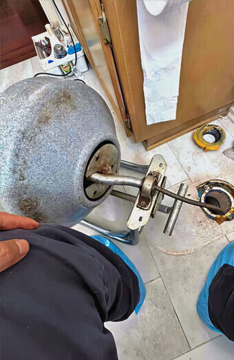 https://plumberjandakot.com.au/uploads/2025/06/emergency-plumbing-877321.jpg