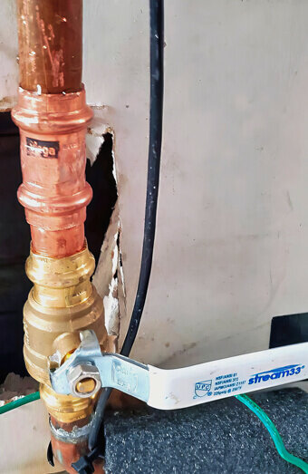 https://plumberjandakot.com.au/uploads/2025/06/gas-plumbing-904682.jpg